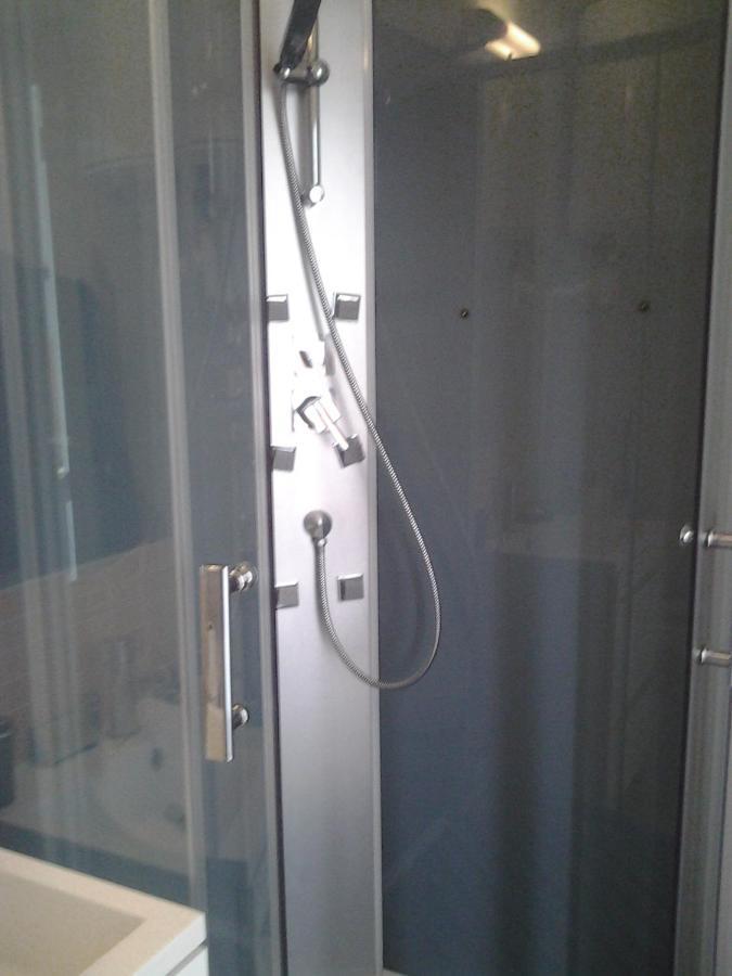 Appartement Rue Georges V - Port De La Houle Cancale Exterior foto